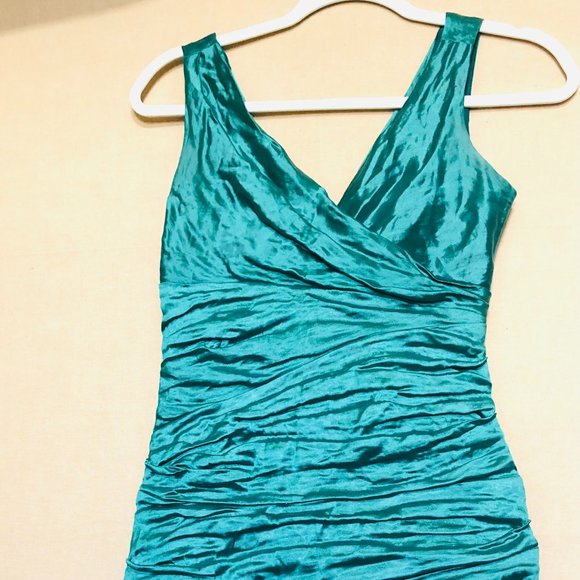 Nicole Miller Gold Label Metallic Ruched Silk Dress - Size 6 - Picture 2 of 10